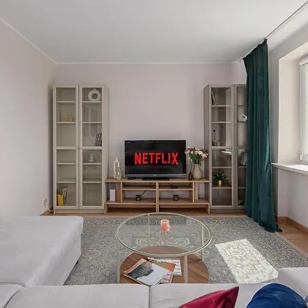 Lumina I 3-room With Parking & Balcony I Ac I Near Pge Narodowy * Varsóvia